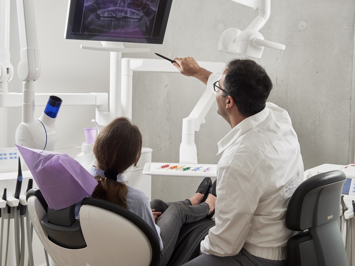 Implantes dentários na clínica